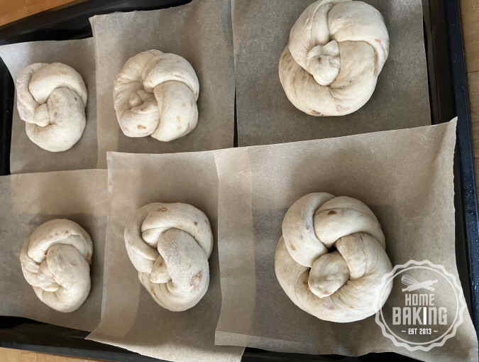 Rolled and knotted dough rolls